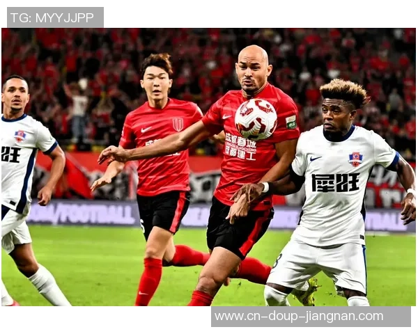 柔佛新山主帅：艾曼是亚洲最优异球员之一，他伤后难有人代替